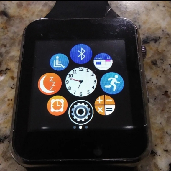 Multi-use Apple/Android Smartwatch - Picture 2 of 4
